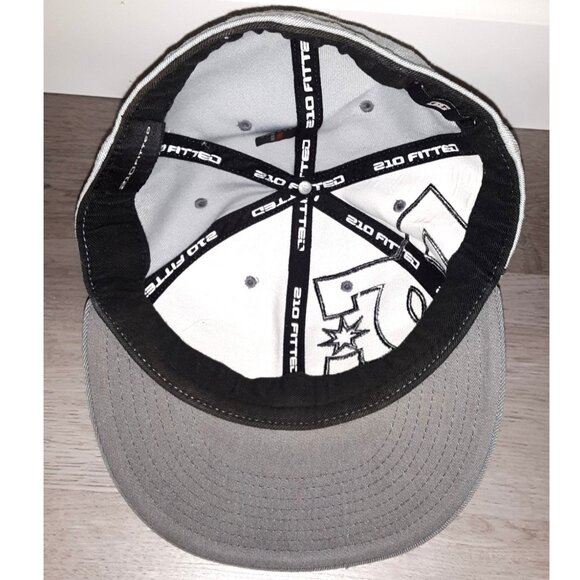 Vintage Y2k DC Skate Shoes Logo Black Grey Baseball Hat Trucker Cap 210 Fitted - Picture 7 of 11